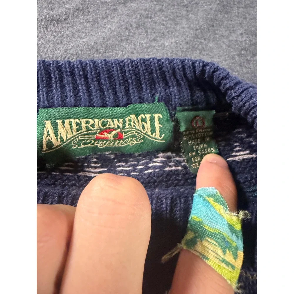 Vintage American Eagle Outfitters Fair Isle Snowflake Navy Knit Sweater Mens L